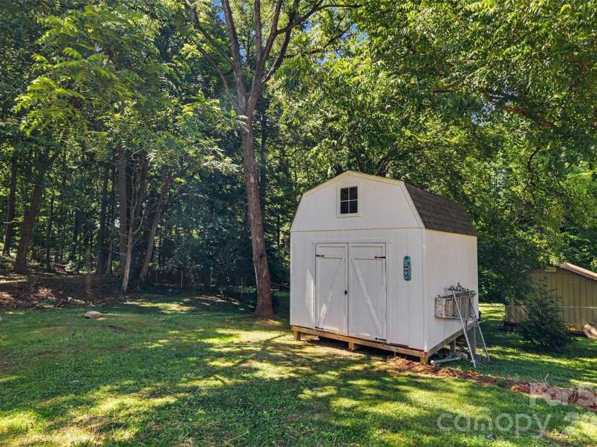 4744 Hickory Grove Road, Mount Holly, NC 28120.  MLS# CAR4388986, YatesRealty ID 32776. 