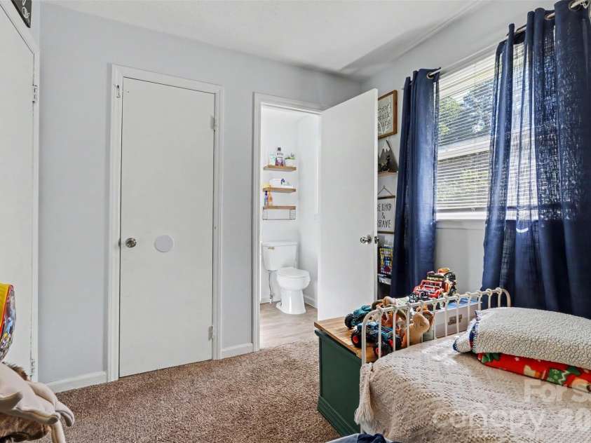 4744 Hickory Grove Road, Mount Holly, NC 28120.  MLS# CAR4388986, YatesRealty ID 32776. Original primary bedroom