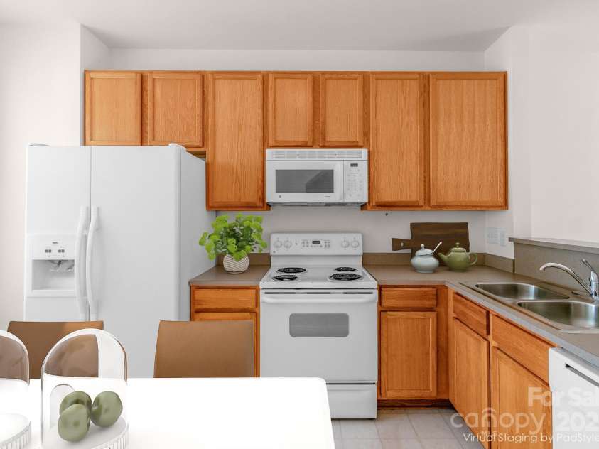 6308 Royal Celadon Way, Charlotte, NC 28269.  MLS# CAR4243219, YatesRealty ID 32777. 