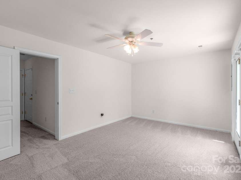 6308 Royal Celadon Way, Charlotte, NC 28269.  MLS# CAR4243219, YatesRealty ID 32777. 