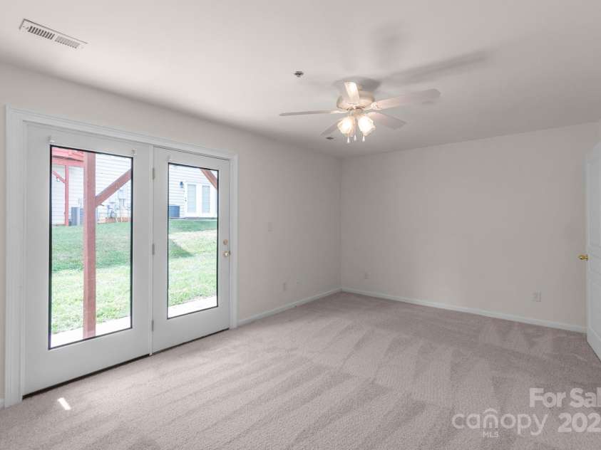 6308 Royal Celadon Way, Charlotte, NC 28269.  MLS# CAR4243219, YatesRealty ID 32777. 