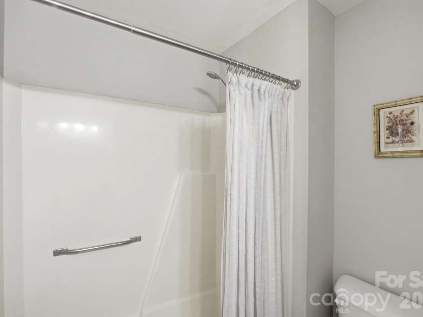 8917 Danson Drive, Charlotte, NC 28277.  MLS# CAR4392599, YatesRealty ID 32777. 