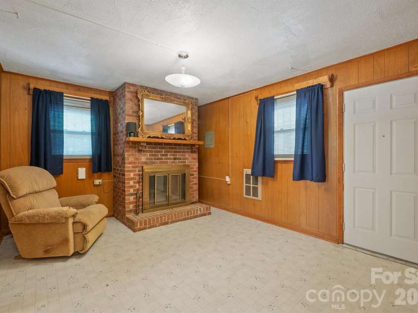 1505 Kingston Drive, Kannapolis, NC 28083.  MLS# CAR4393670, YatesRealty ID 32779. Lower level living space