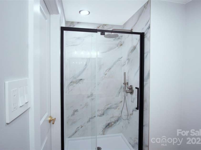 4429 Dawnwood Drive, Gastonia, NC 28056.  MLS# CAR4273194, YatesRealty ID 32779. 