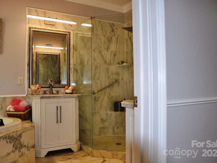 3645 Lake Bluff Drive, Sherrills Ford, NC 28763.  MLS# CAR4277092, YatesRealty ID 3278. 