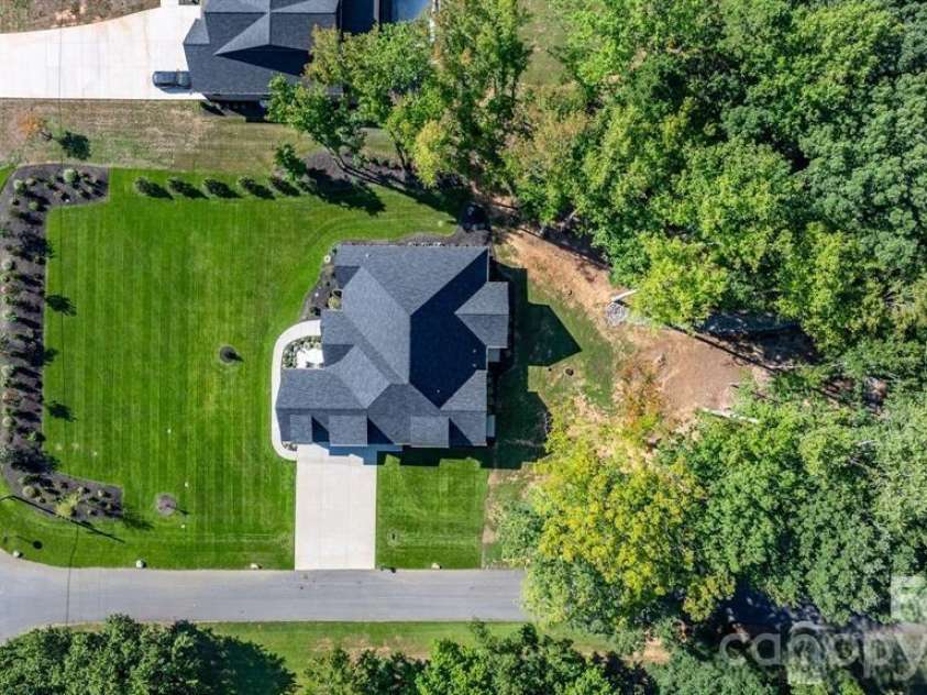 8527 Fieldstone Drive, Terrell, NC 28682.  MLS# CAR4343476, YatesRealty ID 3278. 