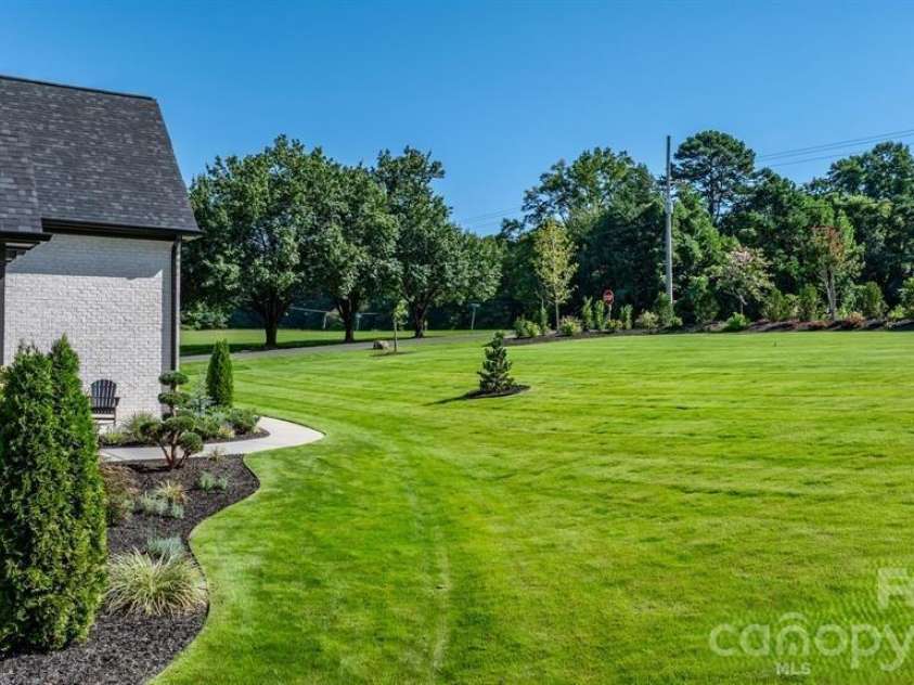 8527 Fieldstone Drive, Terrell, NC 28682.  MLS# CAR4343476, YatesRealty ID 3278. Lush sod