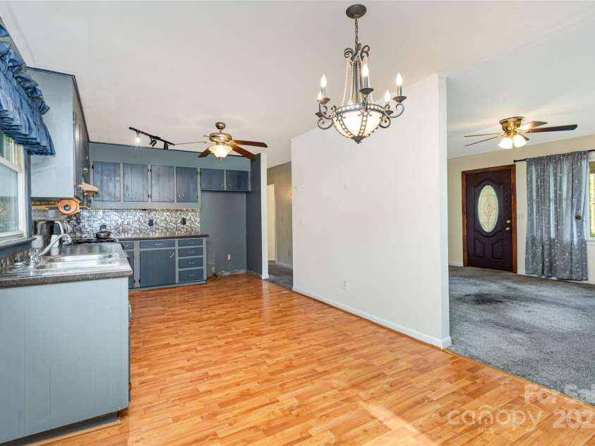 1314 Fern Forest Drive, Gastonia, NC 28054.  MLS# CAR4289835, YatesRealty ID 32780. 