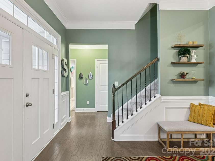 209 Hunters Hill Drive, Statesville, NC 28677.  MLS# CAR4291774, YatesRealty ID 32781. 