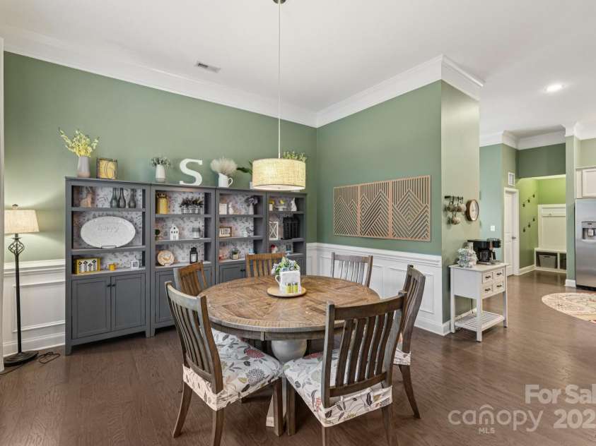 209 Hunters Hill Drive, Statesville, NC 28677.  MLS# CAR4291774, YatesRealty ID 32781. 