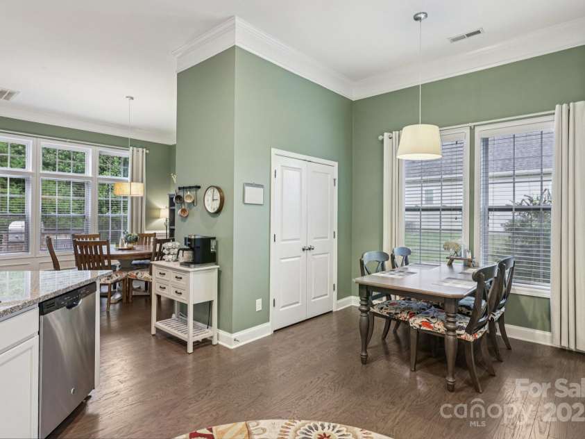 209 Hunters Hill Drive, Statesville, NC 28677.  MLS# CAR4291774, YatesRealty ID 32781. 