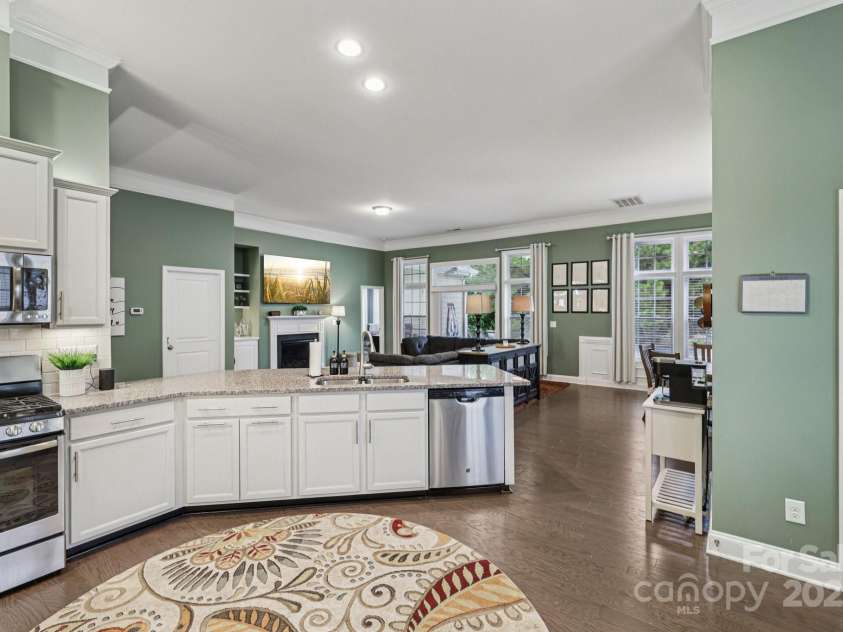 209 Hunters Hill Drive, Statesville, NC 28677.  MLS# CAR4291774, YatesRealty ID 32781. 