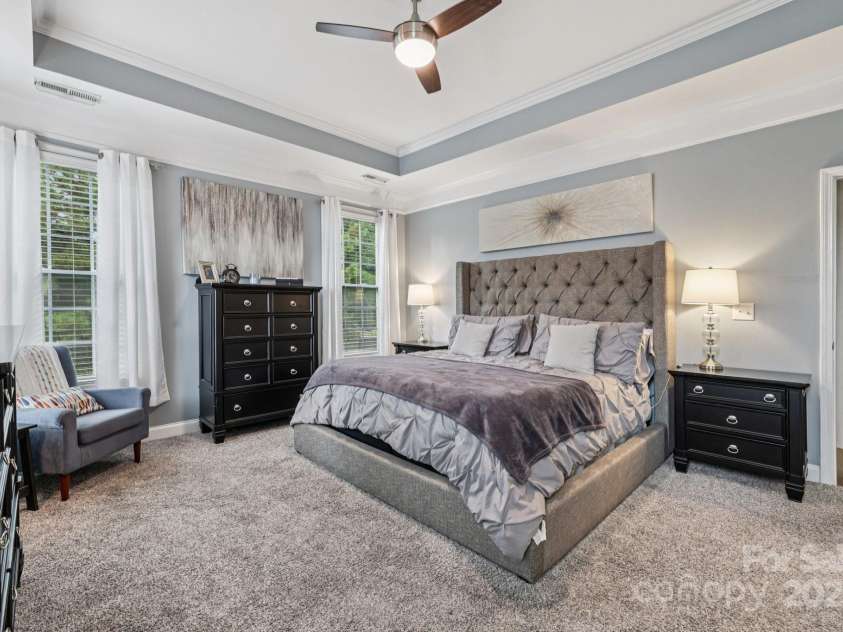 209 Hunters Hill Drive, Statesville, NC 28677.  MLS# CAR4291774, YatesRealty ID 32781. 