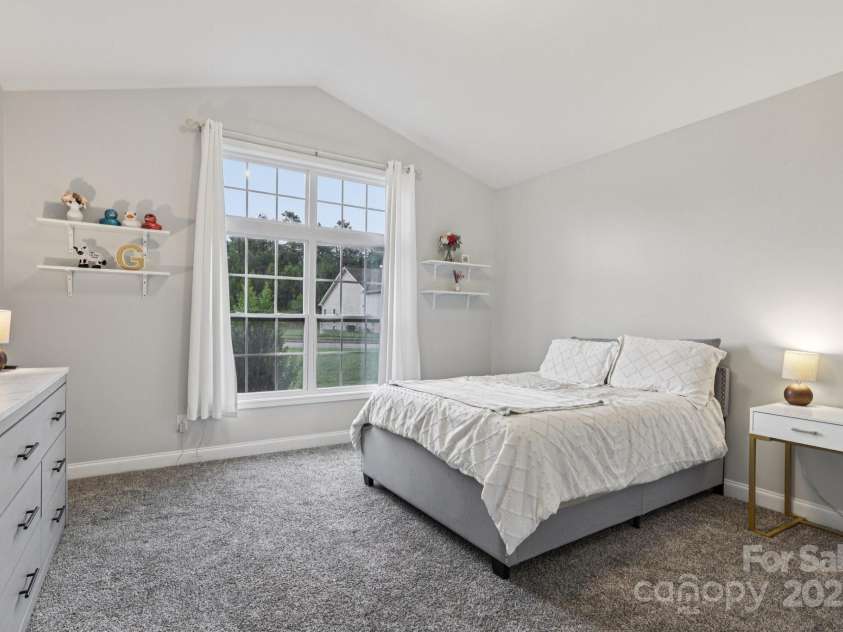 209 Hunters Hill Drive, Statesville, NC 28677.  MLS# CAR4291774, YatesRealty ID 32781. 