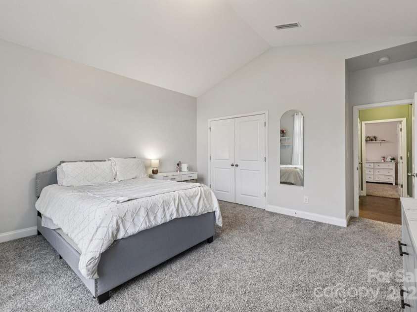 209 Hunters Hill Drive, Statesville, NC 28677.  MLS# CAR4291774, YatesRealty ID 32781. 