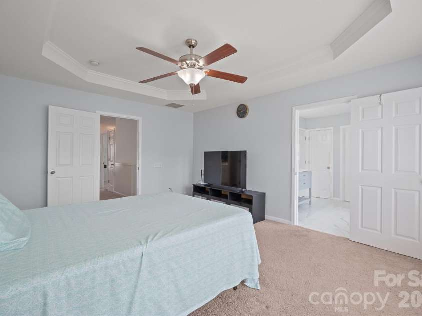 2237 Arbor Vista Drive, Charlotte, NC 28262.  MLS# CAR4395474, YatesRealty ID 32781. 