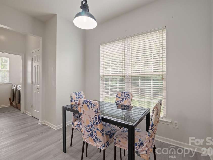 2237 Arbor Vista Drive, Charlotte, NC 28262.  MLS# CAR4395474, YatesRealty ID 32781. Breakfast nook