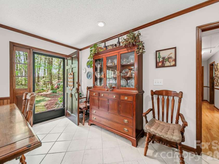 2056 Lawrence Road, Clover, SC 29710.  MLS# CAR4365361, YatesRealty ID 32783. 