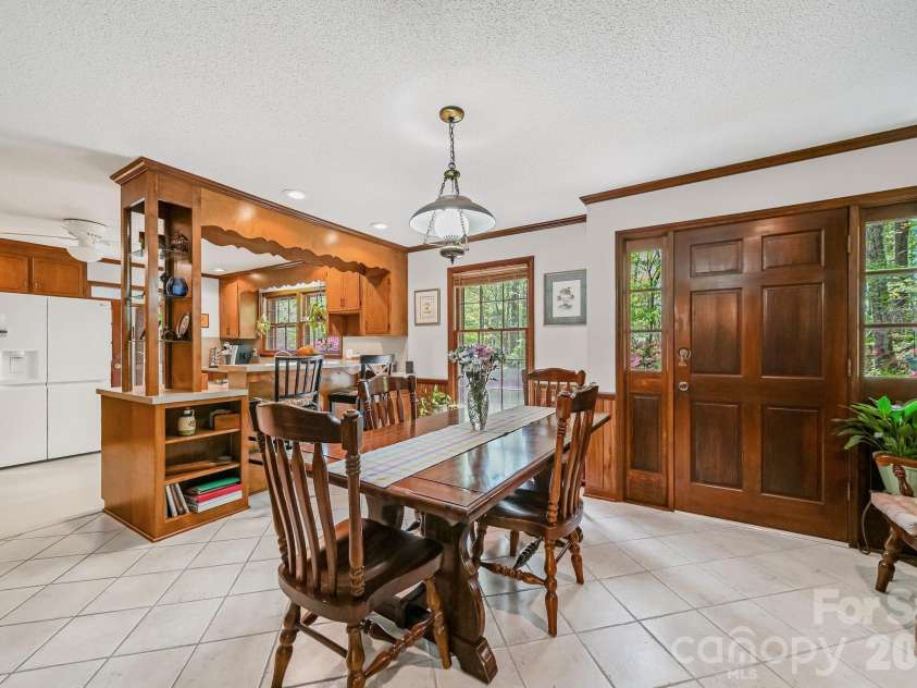 2056 Lawrence Road, Clover, SC 29710.  MLS# CAR4365361, YatesRealty ID 32783. 