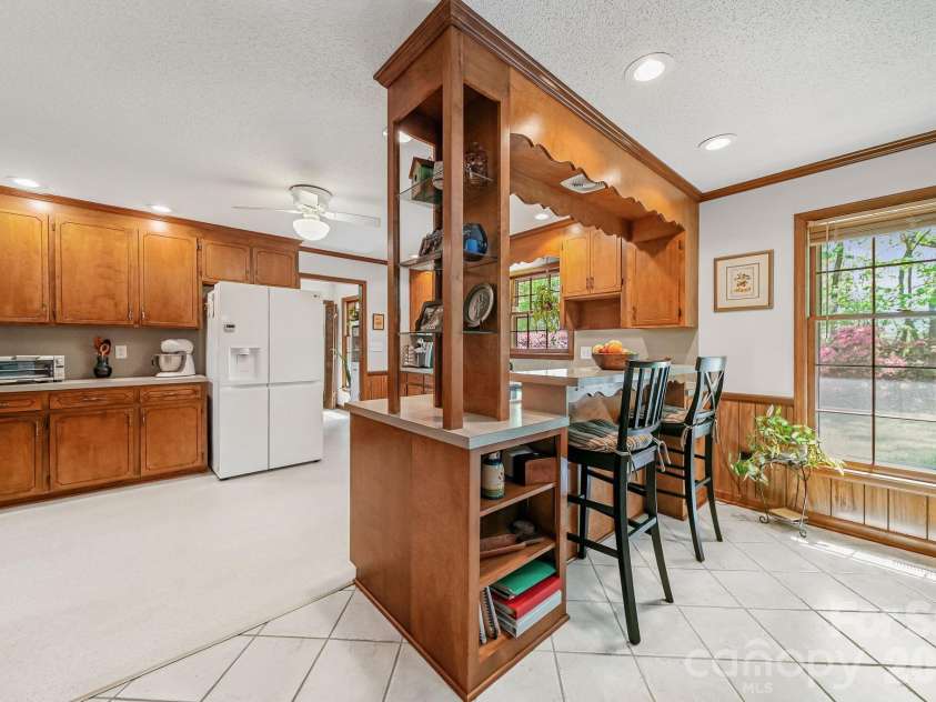 2056 Lawrence Road, Clover, SC 29710.  MLS# CAR4365361, YatesRealty ID 32783. 