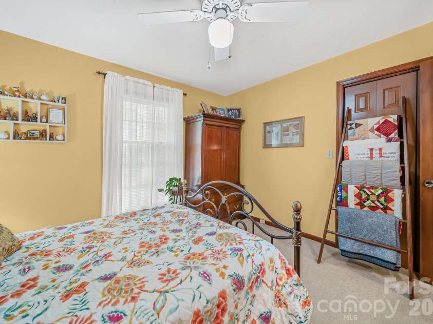 2056 Lawrence Road, Clover, SC 29710.  MLS# CAR4365361, YatesRealty ID 32783. 