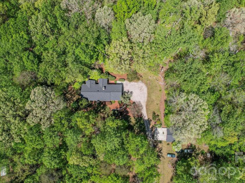 2056 Lawrence Road, Clover, SC 29710.  MLS# CAR4365361, YatesRealty ID 32783. 