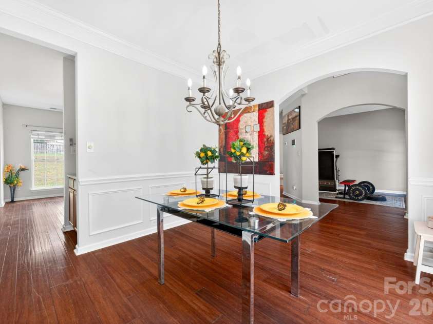 2508 OAKDALE CREEK Lane, Charlotte, NC 28216.  MLS# CAR4386227, YatesRealty ID 32784. 