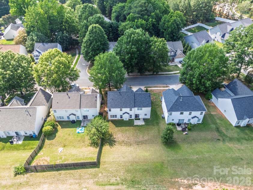 2508 OAKDALE CREEK Lane, Charlotte, NC 28216.  MLS# CAR4386227, YatesRealty ID 32784. 
