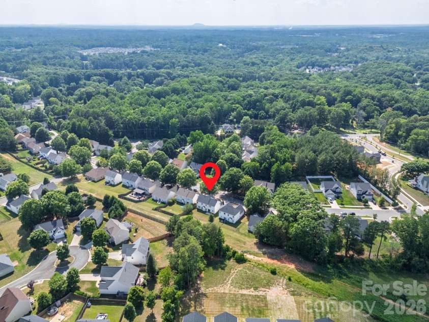 2508 OAKDALE CREEK Lane, Charlotte, NC 28216.  MLS# CAR4386227, YatesRealty ID 32784. 