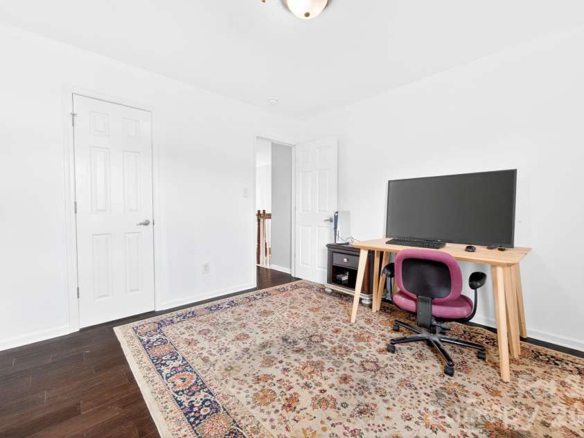2508 OAKDALE CREEK Lane, Charlotte, NC 28216.  MLS# CAR4386227, YatesRealty ID 32784. 