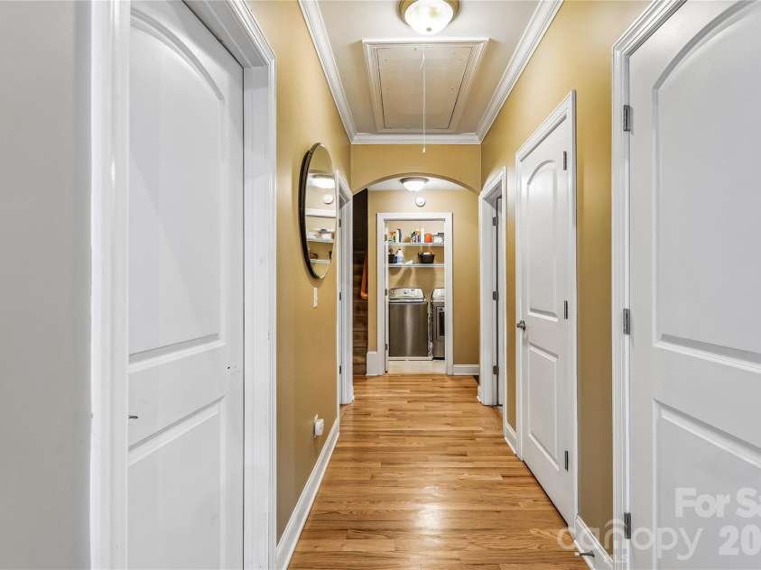 10703 MIDDLE ACRES Road, Charlotte, NC 28213.  MLS# CAR4395769, YatesRealty ID 32787. 