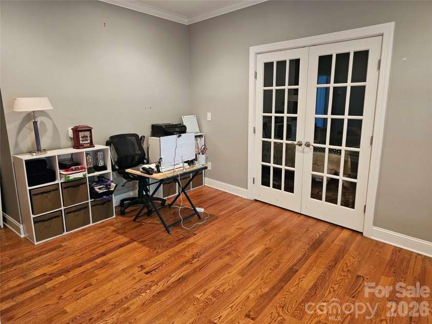 10703 MIDDLE ACRES Road, Charlotte, NC 28213.  MLS# CAR4395769, YatesRealty ID 32787. 