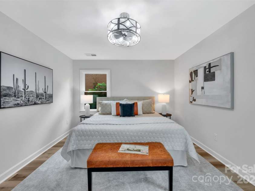 729 Aintree Road, Charlotte, NC 28215.  MLS# CAR4292556, YatesRealty ID 32787. 