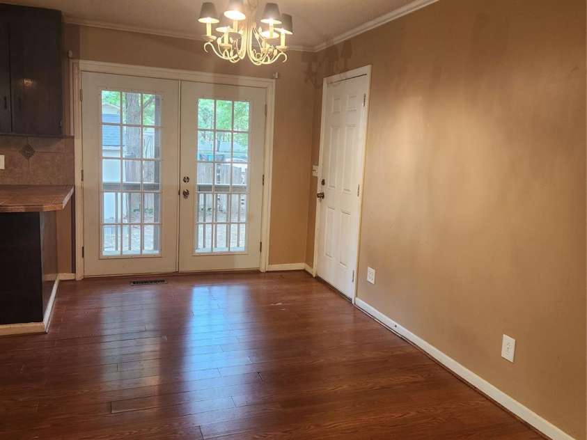 106 Maye Street, Wingate, NC 28174.  MLS# CAR4395338, YatesRealty ID 32788. Dining area