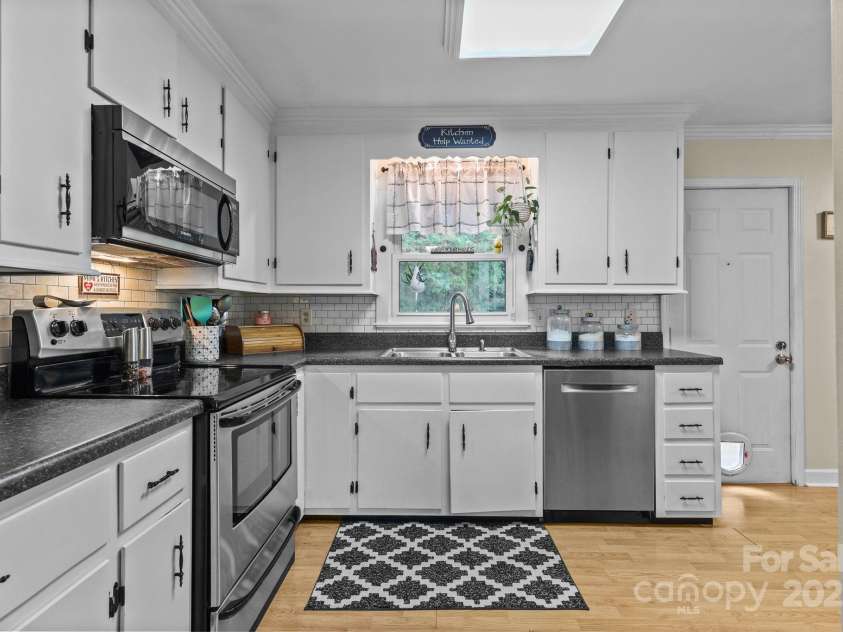 6125 Southern Lane, Salisbury, NC 28147.  MLS# CAR4291553, YatesRealty ID 32788. 