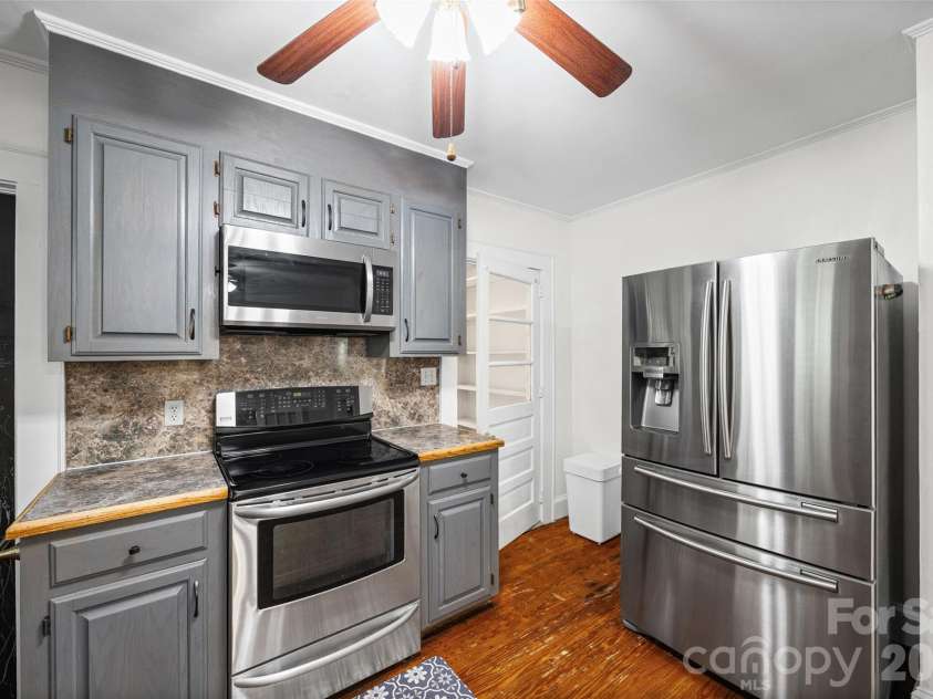 559 Liberty Street, Rock Hill, SC 29730.  MLS# CAR4396288, YatesRealty ID 32789. 