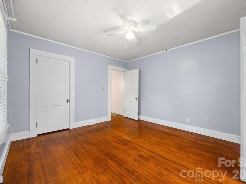 559 Liberty Street, Rock Hill, SC 29730.  MLS# CAR4396288, YatesRealty ID 32789. 
