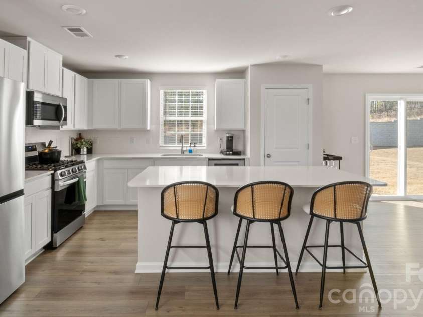 1615 Spring Lot Drive, Edgemoor, SC 29712.  MLS# CAR4340622, YatesRealty ID 3279. 
