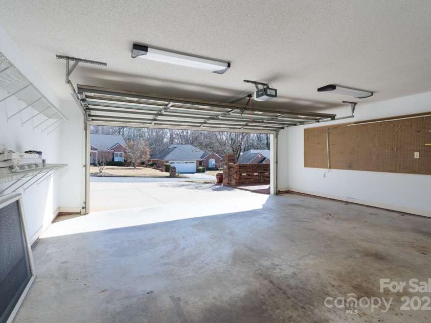 1963 Wexford Court, Gastonia, NC 28054.  MLS# CAR4235034, YatesRealty ID 3279. 