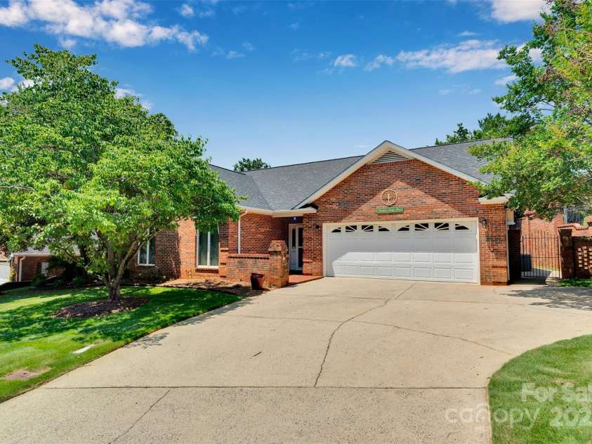 1963 Wexford Court, Gastonia, NC 28054.  MLS# CAR4235034, YatesRealty ID 3279. 