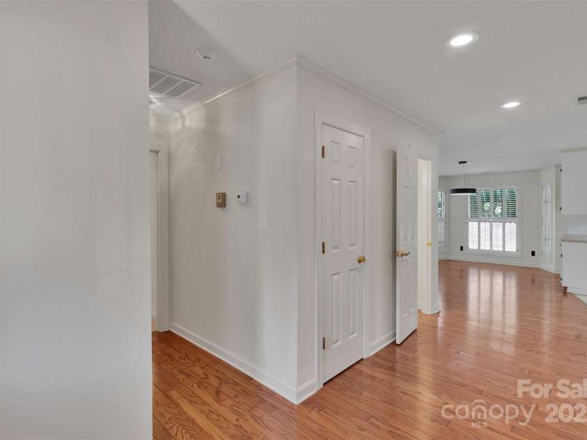 1963 Wexford Court, Gastonia, NC 28054.  MLS# CAR4235034, YatesRealty ID 3279. 