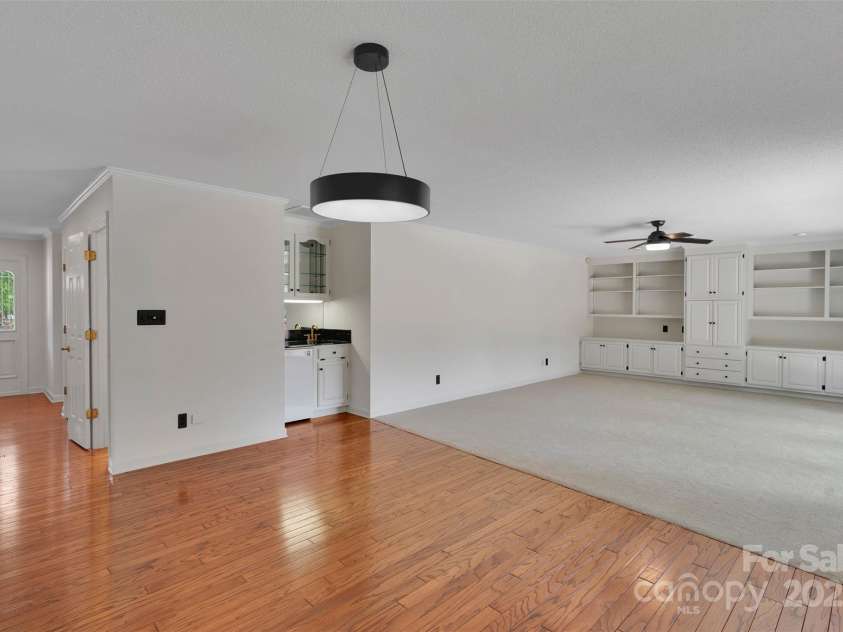 1963 Wexford Court, Gastonia, NC 28054.  MLS# CAR4235034, YatesRealty ID 3279. 