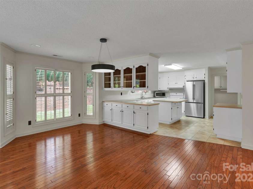 1963 Wexford Court, Gastonia, NC 28054.  MLS# CAR4235034, YatesRealty ID 3279. 