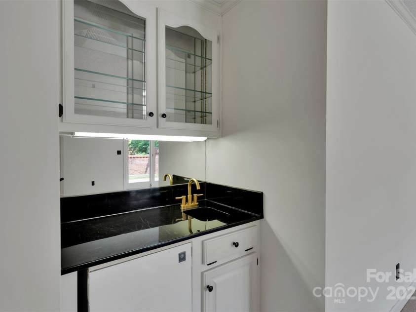 1963 Wexford Court, Gastonia, NC 28054.  MLS# CAR4235034, YatesRealty ID 3279. 