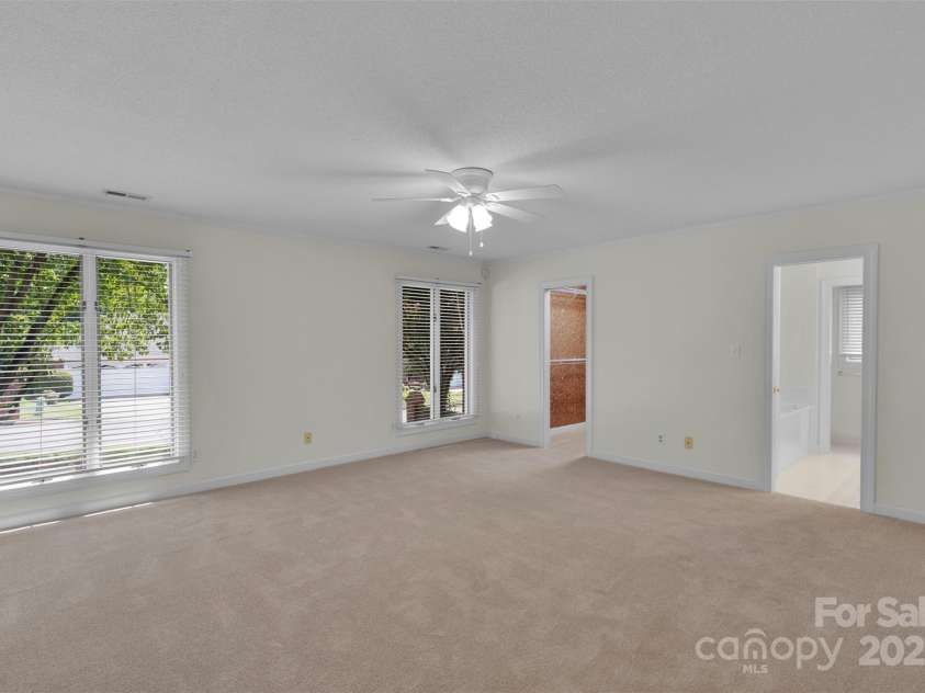 1963 Wexford Court, Gastonia, NC 28054.  MLS# CAR4235034, YatesRealty ID 3279. 