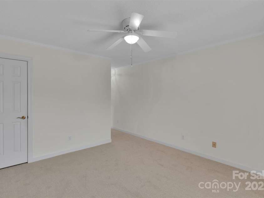 1963 Wexford Court, Gastonia, NC 28054.  MLS# CAR4235034, YatesRealty ID 3279. 