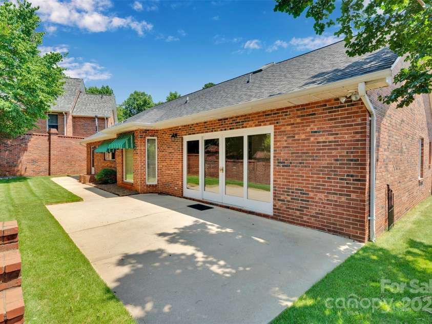 1963 Wexford Court, Gastonia, NC 28054.  MLS# CAR4235034, YatesRealty ID 3279. 