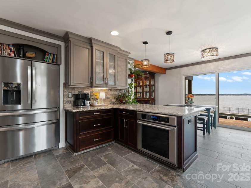 20732 Eastpoint Drive, Cornelius, NC 28031.  MLS# CAR4281277, YatesRealty ID 32793. 