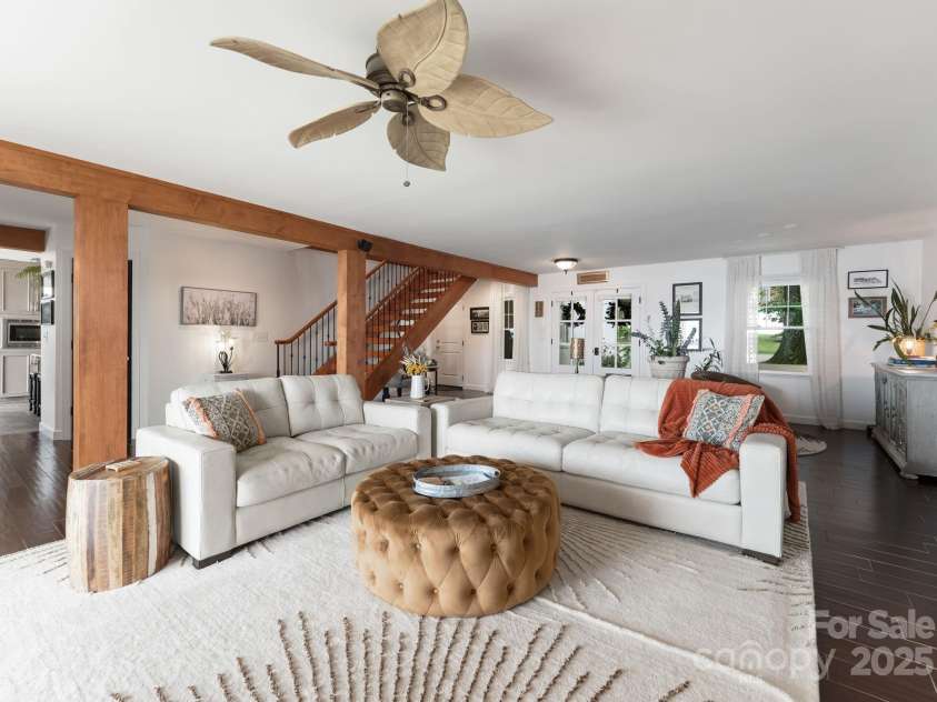 20732 Eastpoint Drive, Cornelius, NC 28031.  MLS# CAR4281277, YatesRealty ID 32793. 