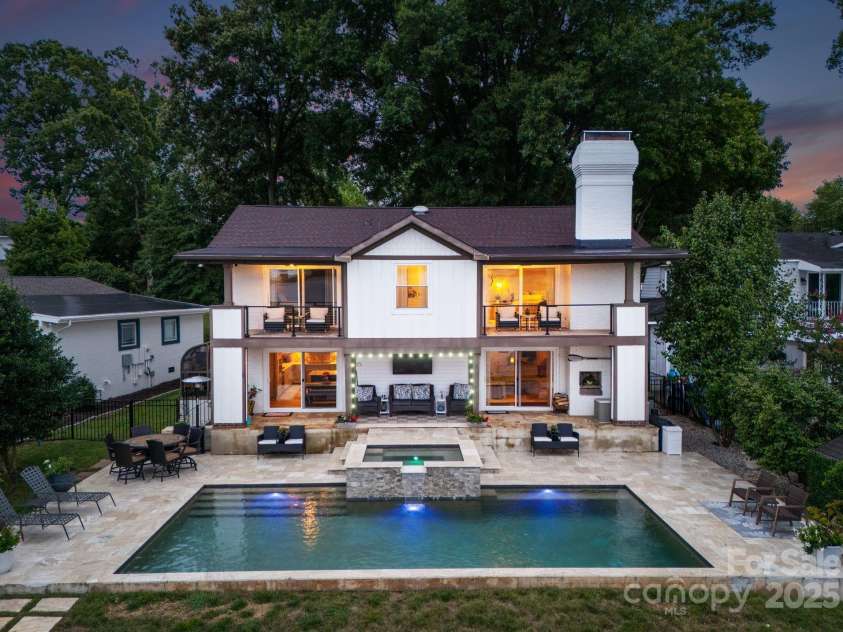 20732 Eastpoint Drive, Cornelius, NC 28031.  MLS# CAR4281277, YatesRealty ID 32793. 